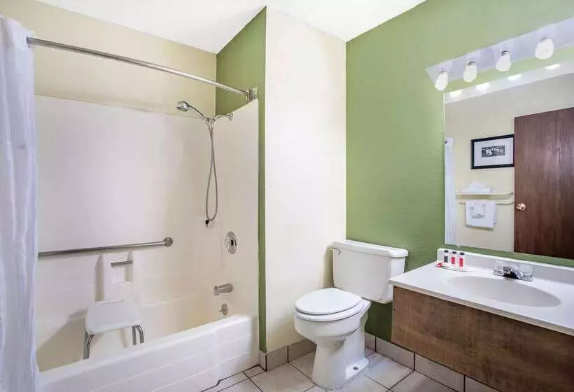 מוטל Super 8 By Wyndham Craig