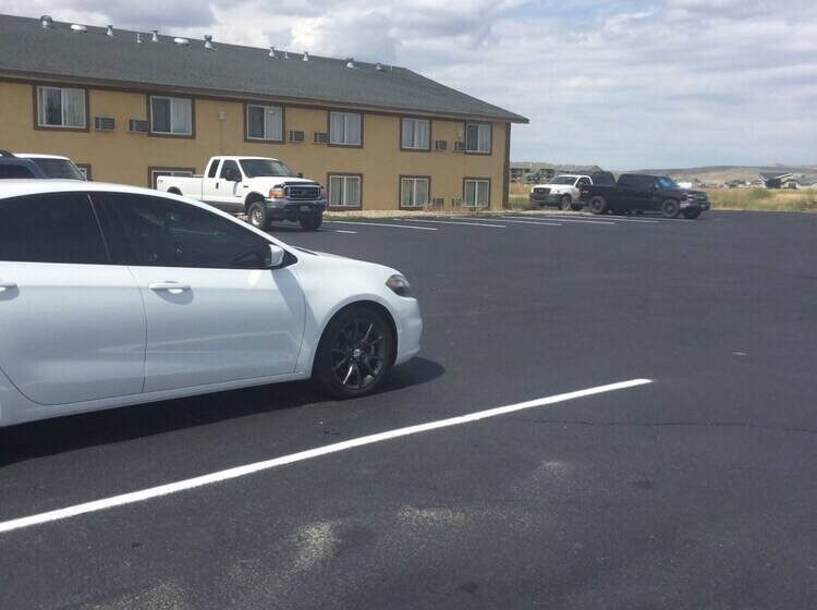 فندق على الطريق Super 8 By Wyndham Craig