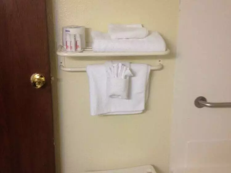 מוטל Super 8 By Wyndham Craig