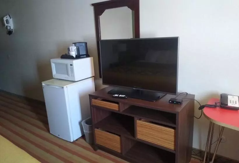 מוטל Super 8 By Wyndham Craig