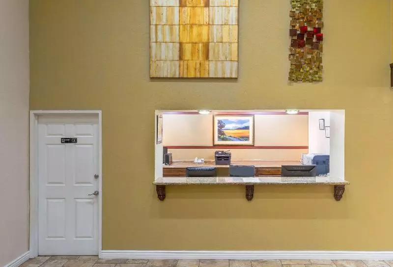 Мотель Super 8 By Wyndham Goodyear/phoenix Area