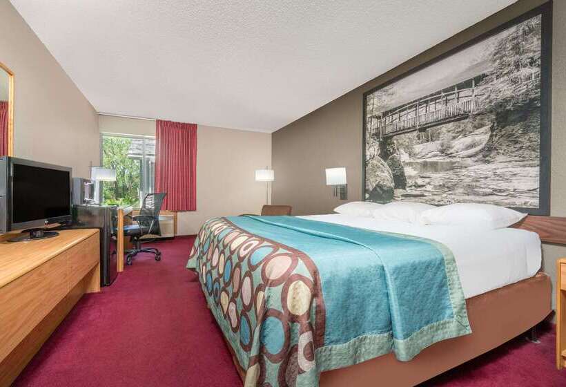 モーテル Super 8 By Wyndham Menomonie Wi