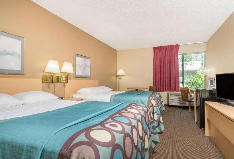 モーテル Super 8 By Wyndham Menomonie Wi