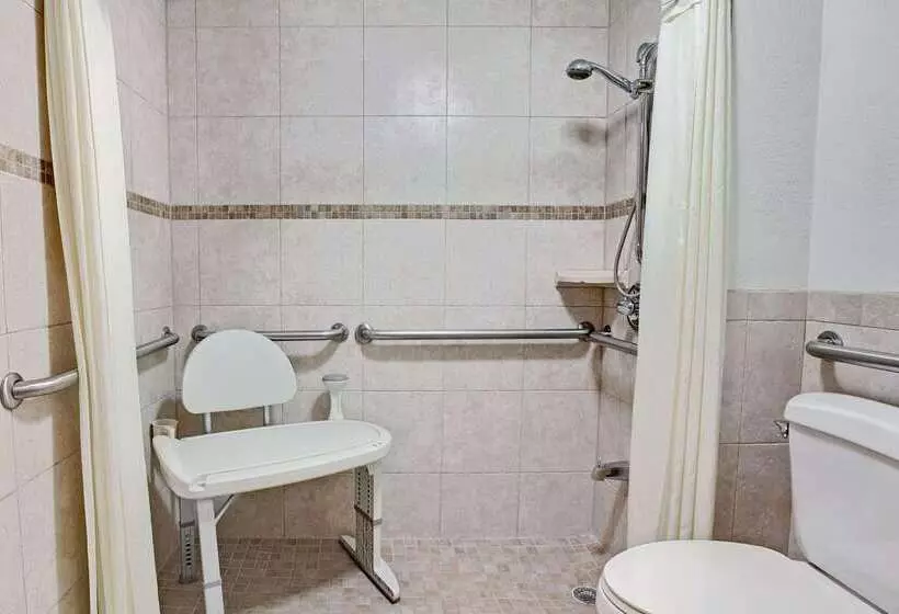 汽车旅馆  Super 8 By Wyndham Norman