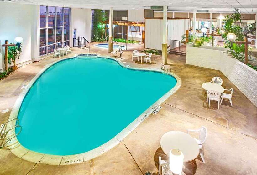 Motel Super 8 By Wyndham Norman