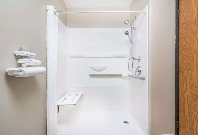 مُتل Super 8 By Wyndham Portage