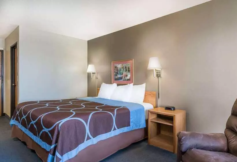 مُتل Super 8 By Wyndham Portage