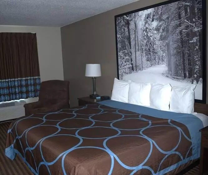 مُتل Super 8 By Wyndham Portage