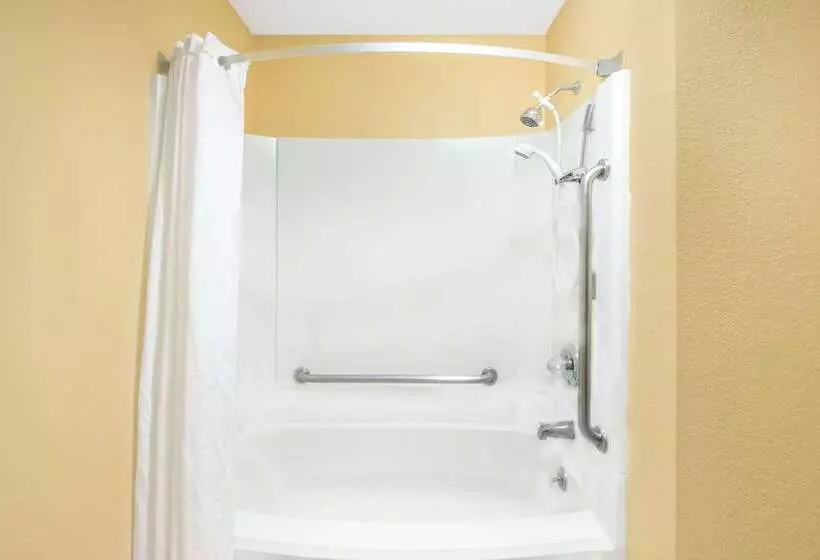 Мотель Super 8 By Wyndham Terre Haute