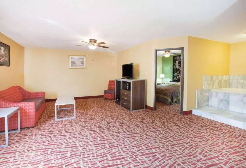 モーテル Super 8 By Wyndham Van Buren/ft. Smith Area