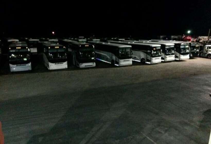 فندق على الطريق Super 8 By Wyndham Van Horn