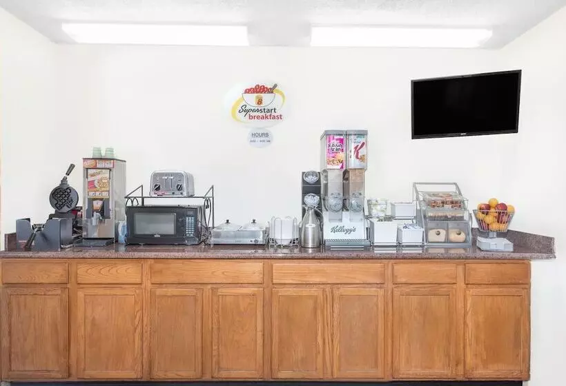 汽车旅馆  Super 8 By Wyndham Van Horn