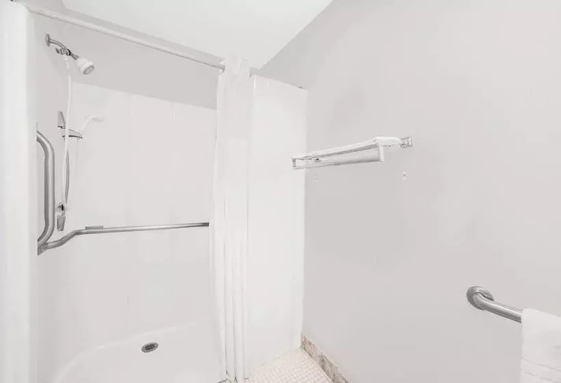 汽车旅馆  Super 8 By Wyndham Van Horn