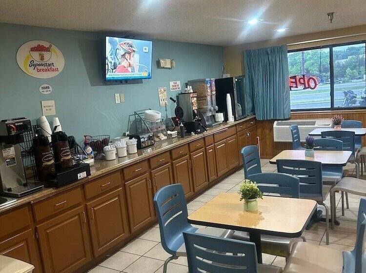 Motel Super 8 By Wyndham Warrenton