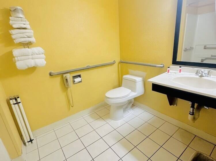 Motel Super 8 By Wyndham Warrenton