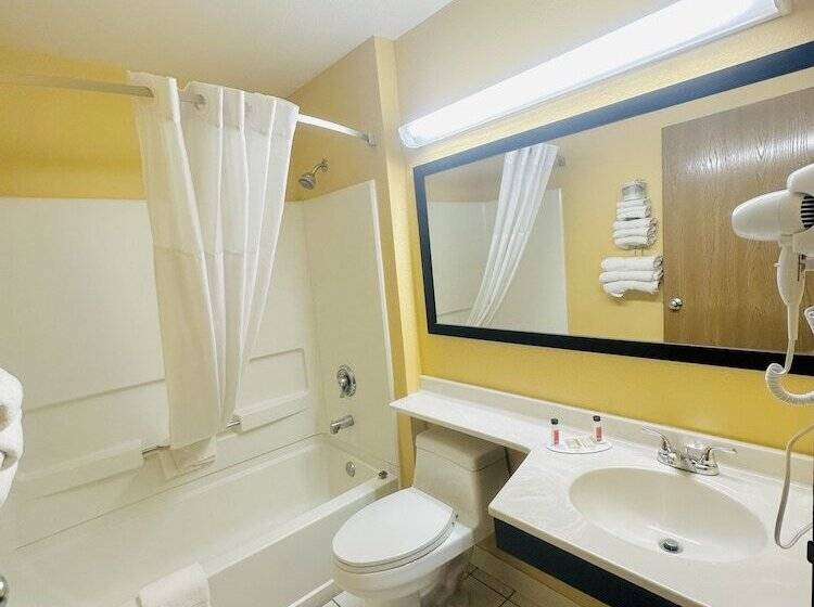 Motel Super 8 By Wyndham Warrenton