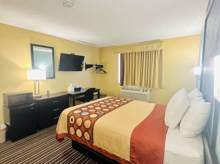 Motel Super 8 By Wyndham Warrenton