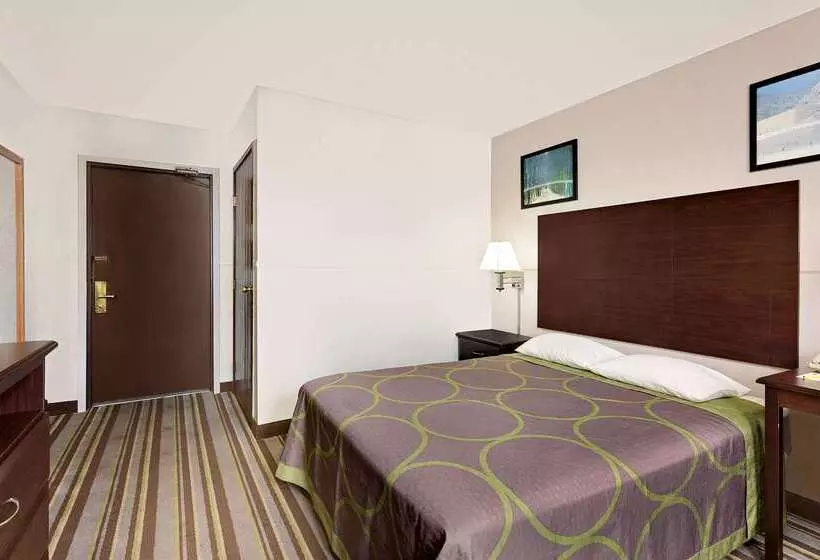 모텔 Super 8 By Wyndham Waynesboro