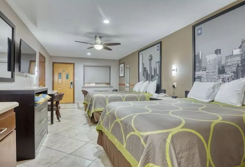 汽车旅馆  Texas Inn Donna