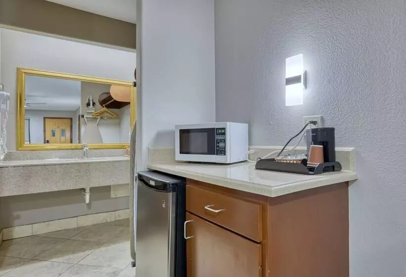 汽车旅馆  Texas Inn Donna