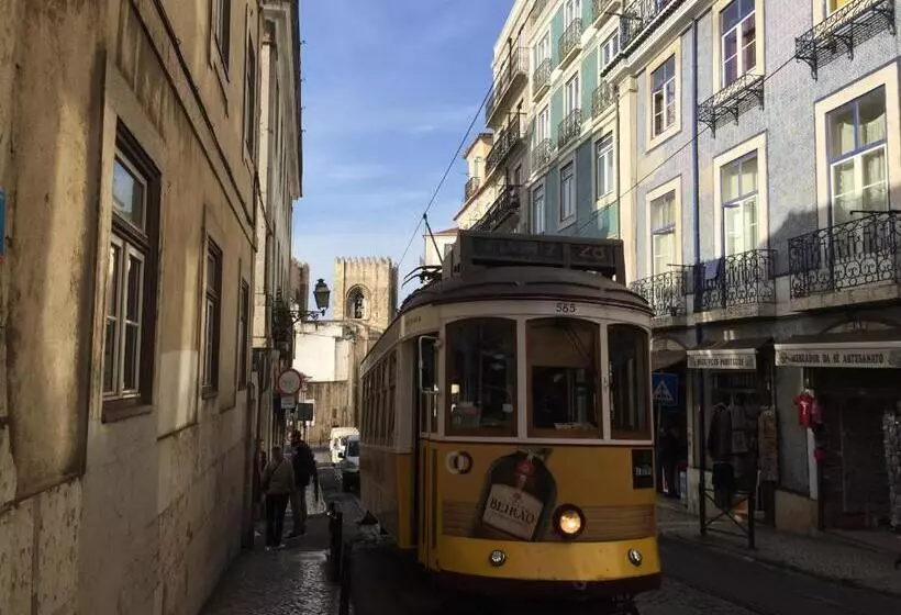 Draft Hostel & Rooms