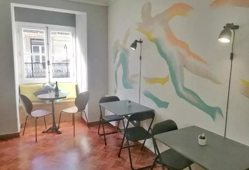 Draft Hostel & Rooms