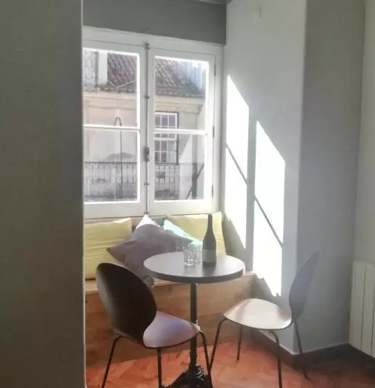 Draft Hostel & Rooms