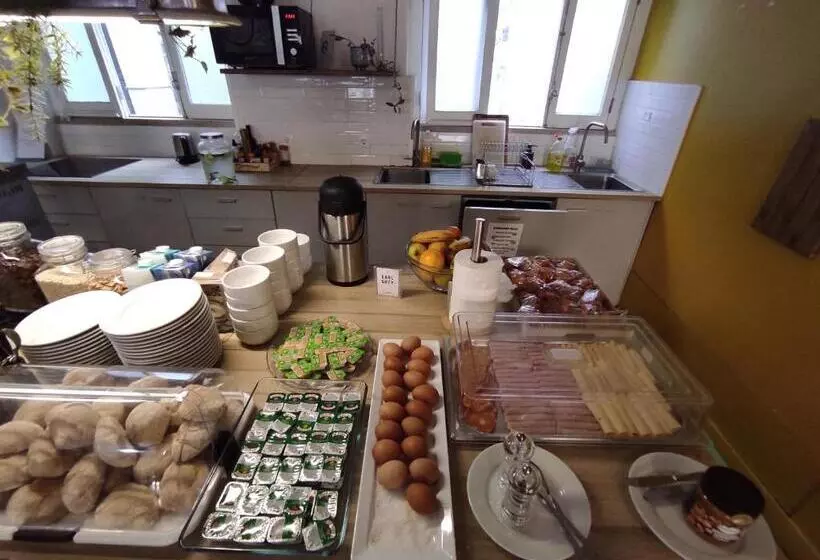 Draft Hostel & Rooms