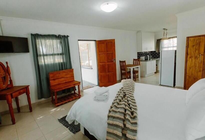 膳宿费 Golden Candle Guest House