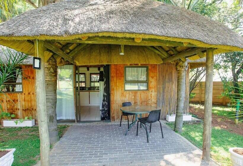 膳宿费 Golden Candle Guest House