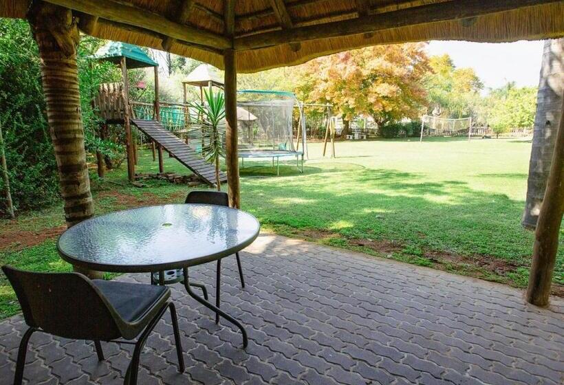 膳宿费 Golden Candle Guest House