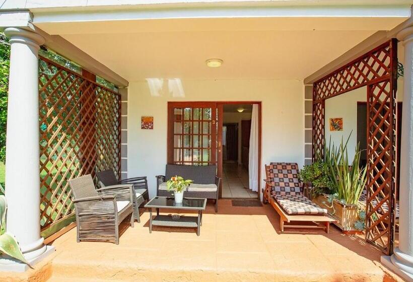 膳宿费 Golden Candle Guest House