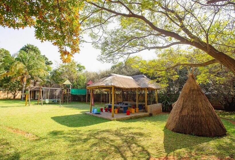 膳宿费 Golden Candle Guest House