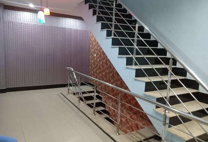 پانسیون Star View Guest House