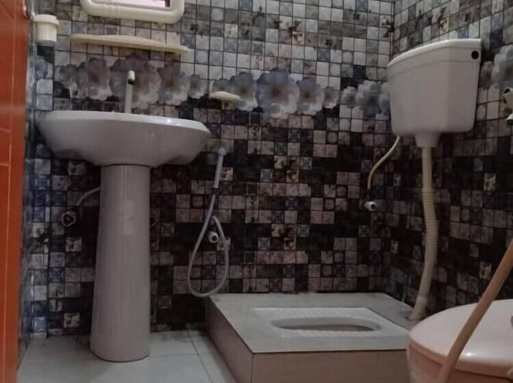 پانسیون Star View Guest House