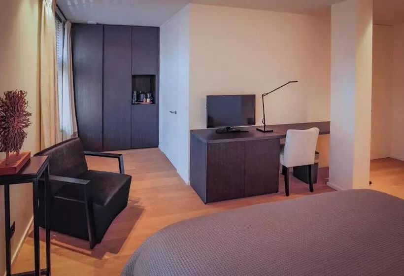 Hotelli De Jachthoorn