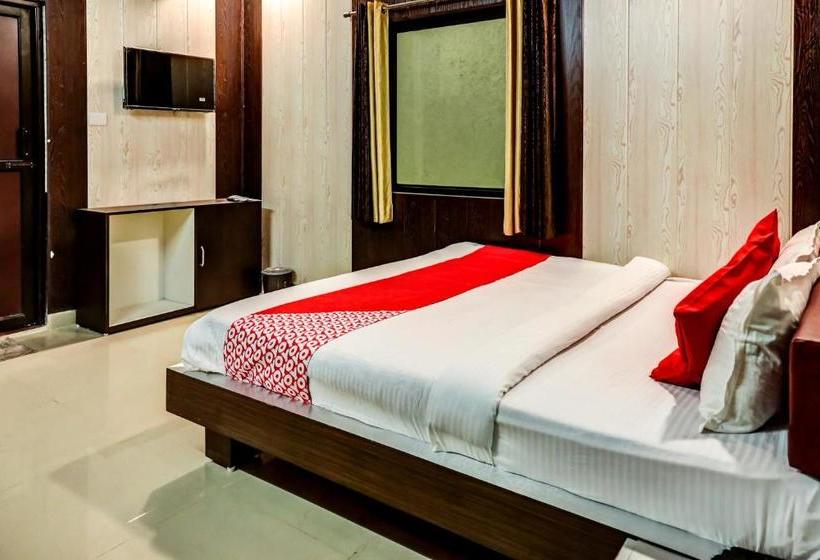 Hotel Oyo 69707 Rani Palace