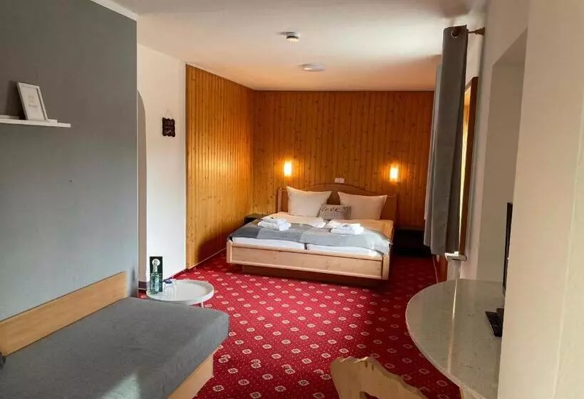 Hotelli Und Restaurant Landhaus Veranstaltungshaus