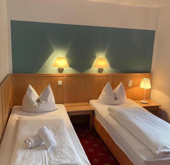 Отель Und Restaurant Landhaus Veranstaltungshaus