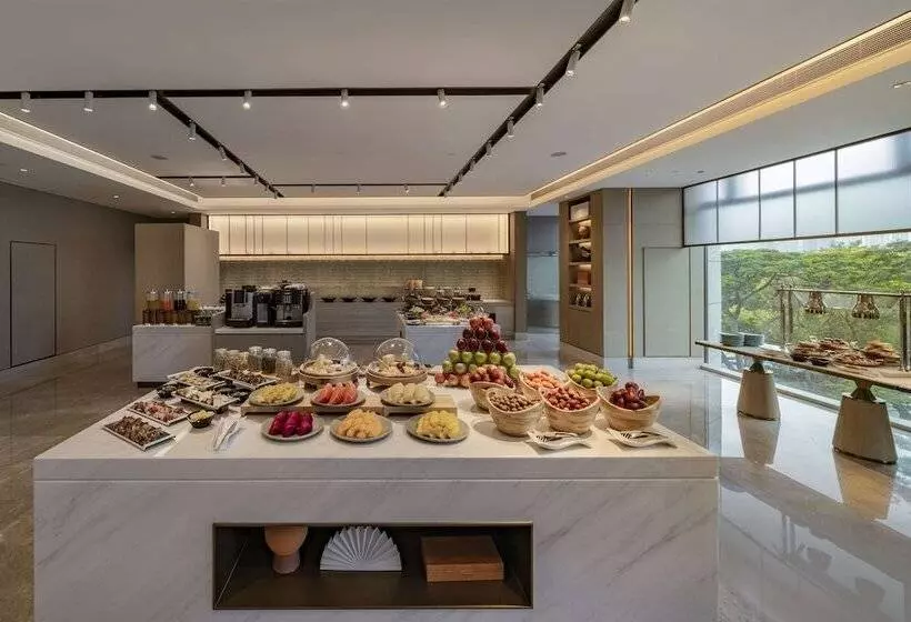 Doubletree By Hilton Shenzhen Nanshan Hotel & Residences