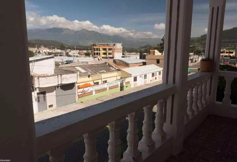 Hotelli La Posada Del Quinde