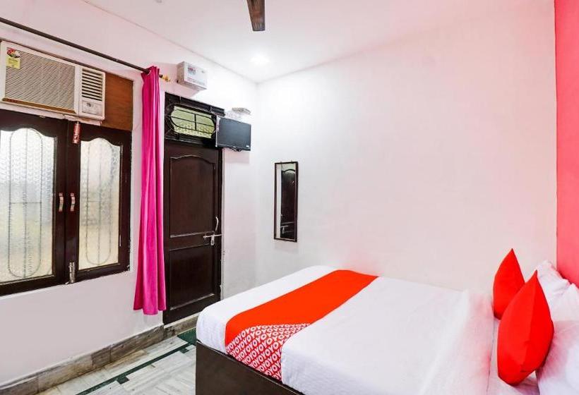 هتل Oyo 68331 Raj Palace