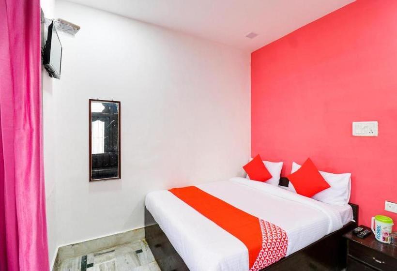 هتل Oyo 68331 Raj Palace