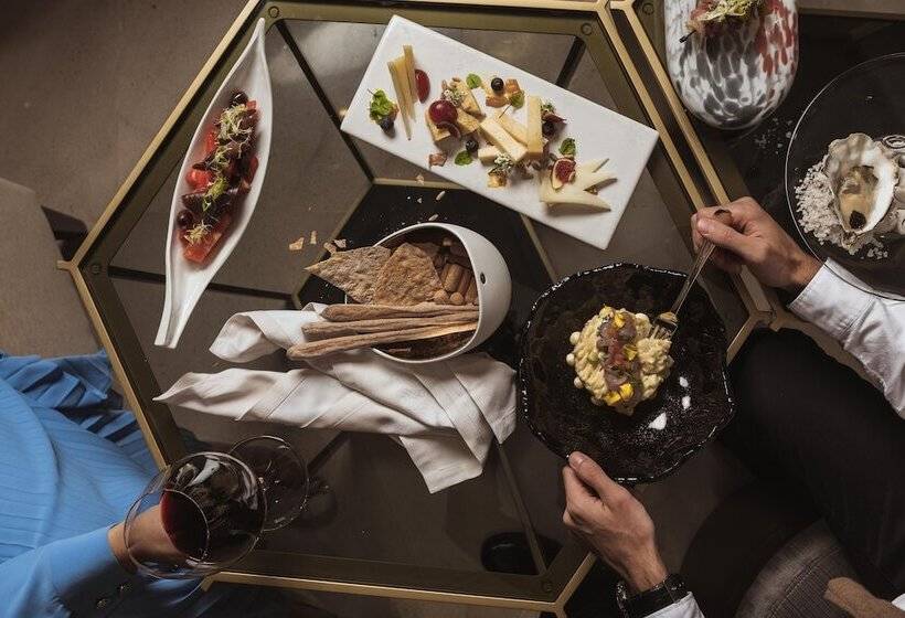 Four Seasons Hotel Madrid