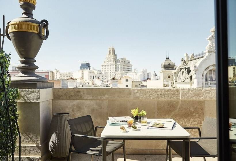 Four Seasons Hotel Madrid