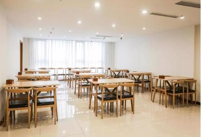 Hotelli Greentree Inn Shangqiu Ningling County Bus Station