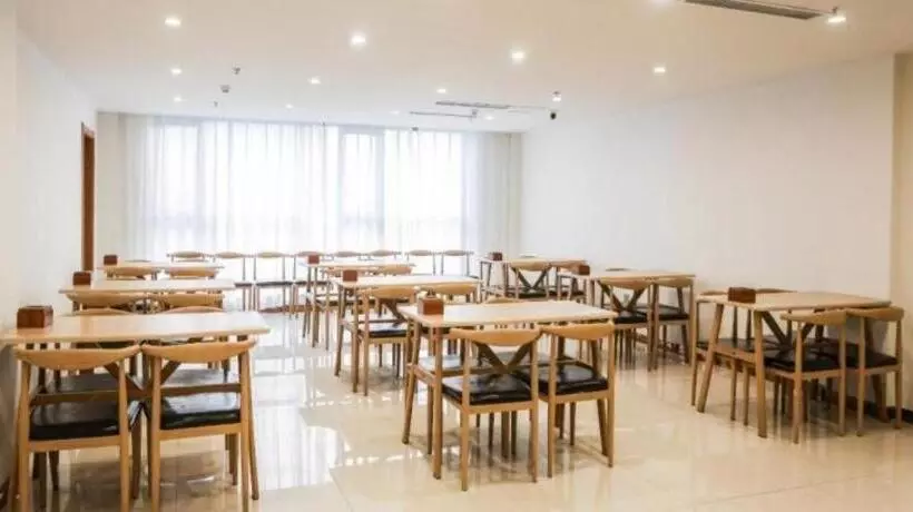 Hotelli Greentree Inn Shangqiu Ningling County Bus Station