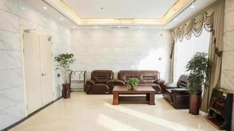 Hotelli Greentree Inn Shangqiu Ningling County Bus Station