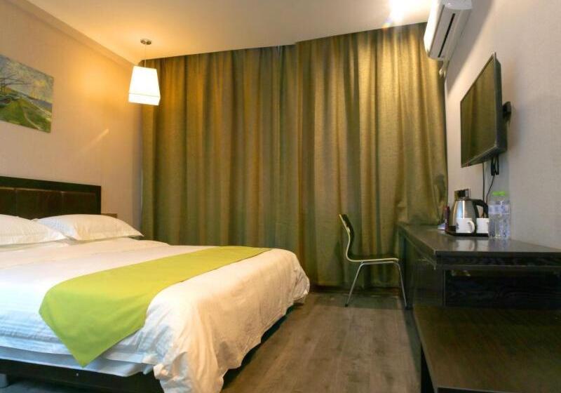 בית מלון כפרי Greentree Wulumuqi Airport