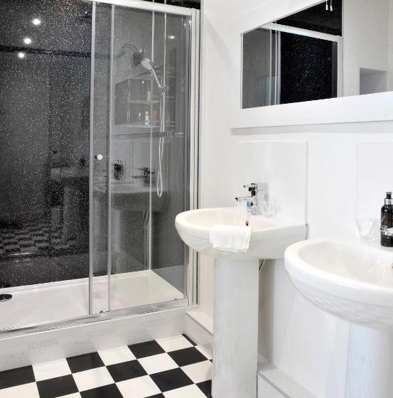 مبيت وإفطار Surf Haven